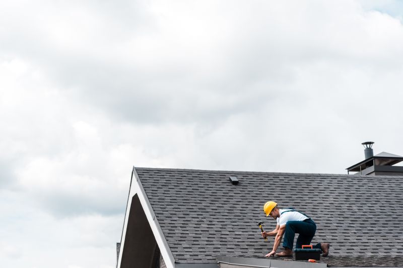 Expert Asphalt Shingle Repair